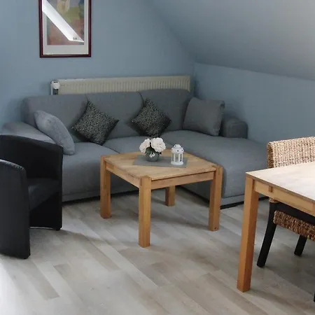 Haus Karlo Апартаменты Бюзум