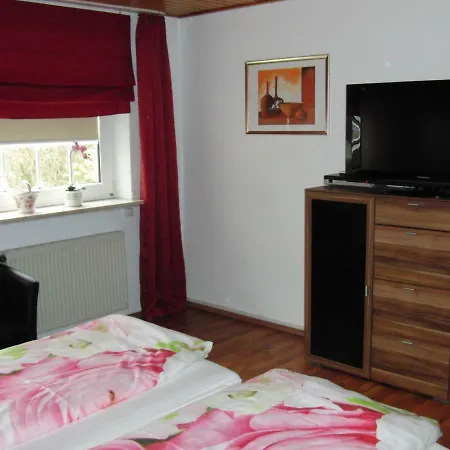 Haus Karlo *
