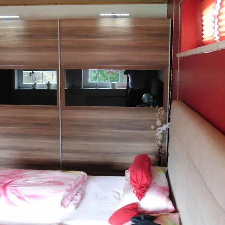 Apartment Haus Karlo *